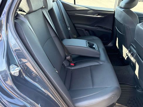 Used 2026 Toyota Camry XLE FWD image 16