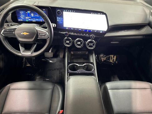 Used 2024 Chevrolet Blazer EV LT AWD/4WD image 14