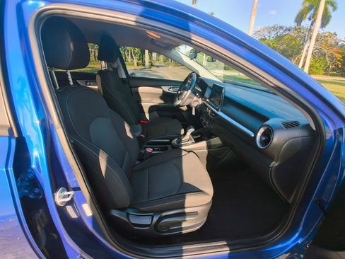 Used 2022 Kia Forte LXS FWD image 36