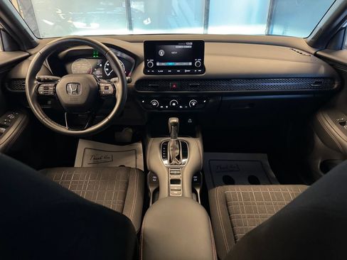 Used 2024 Honda HR-V Sport image 9