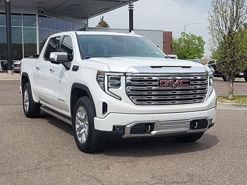 Used 2023 GMC Sierra 1500 Denali w/ Technology Package image 3