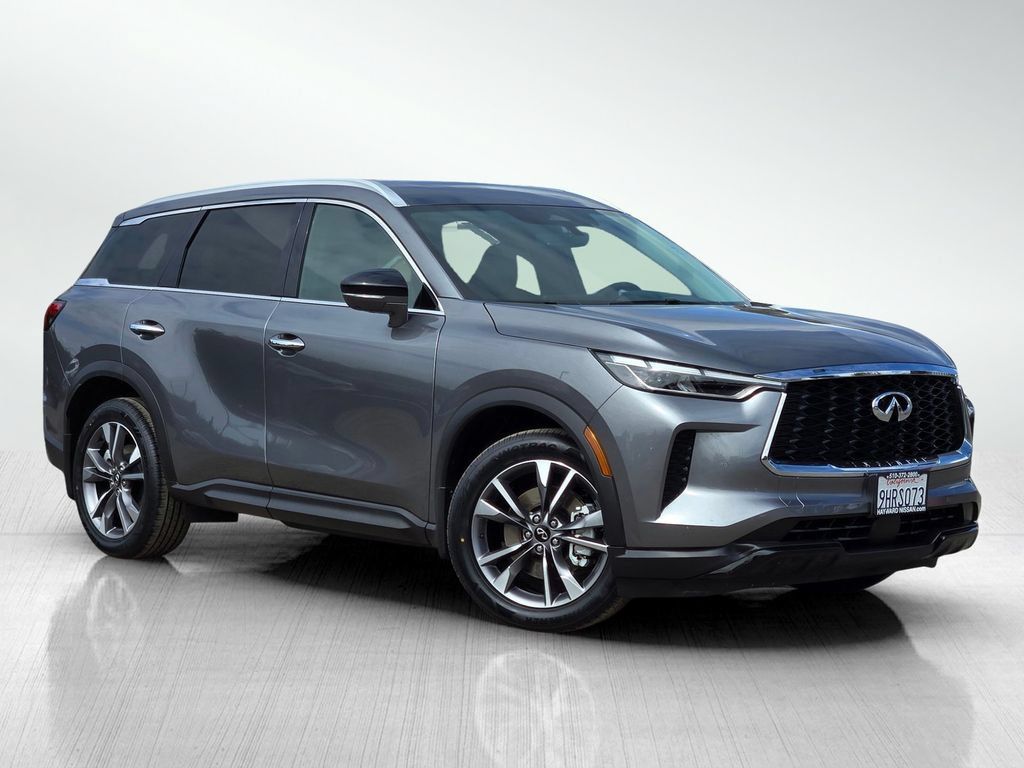 Used 2023 INFINITI QX60 Luxe w/ Cargo Package AWD/4WD image 2
