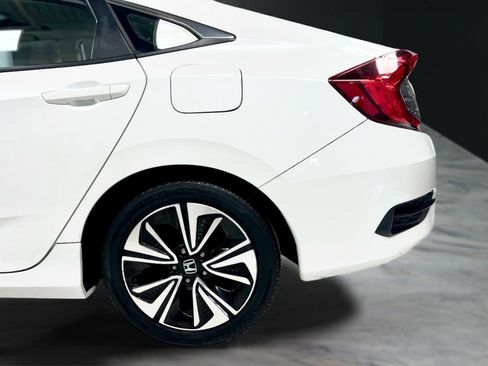 Used 2016 Honda Civic EX-L image 40