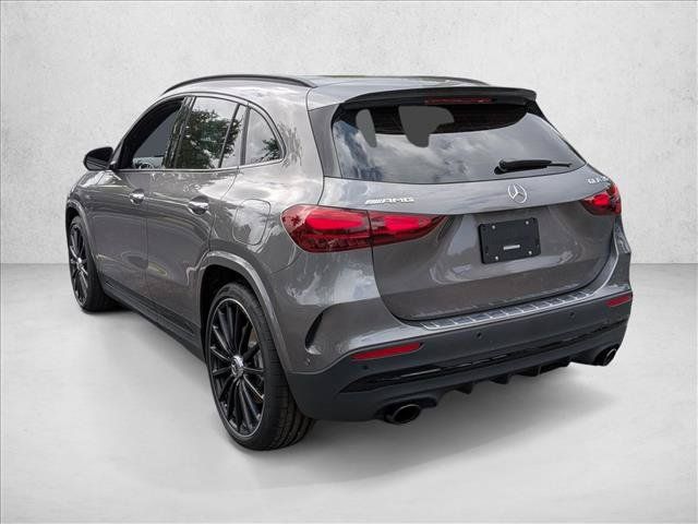 New 2026 Mercedes-Benz GLA 35 AMG 4MATIC image 8