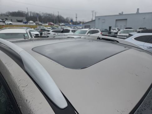 Used 2013 Nissan Rogue SL image 2