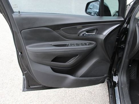 Used 2022 Buick Encore Preferred image 13