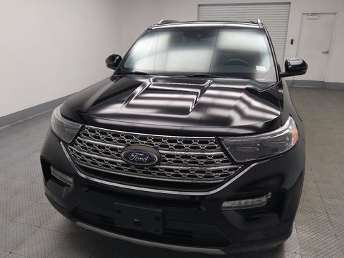Used 2021 Ford Explorer Limited w/ Equipment Group 301A AWD/4WD image 15