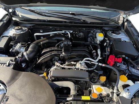 Certified 2025 Subaru Outback Limited AWD/4WD image 24