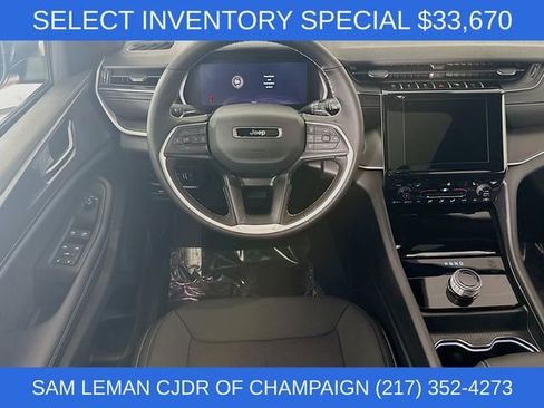 New 2025 Jeep Grand Cherokee Laredo X w/ Luxury Tech Group I AWD/4WD image 22