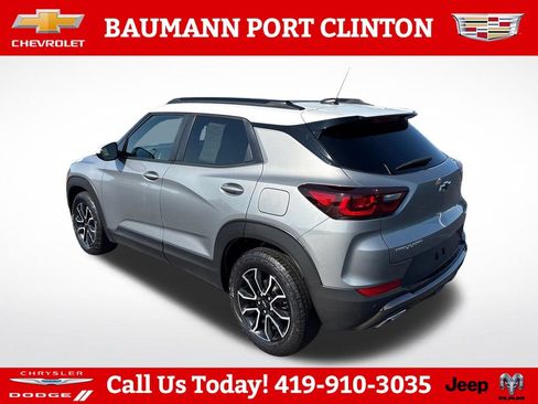 Used 2024 Chevrolet TrailBlazer ACTIV w/ Convenience Package FWD image 3