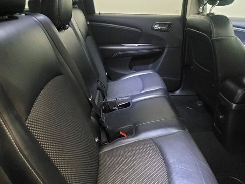 Used 2020 Dodge Journey Crossroad FWD image 19