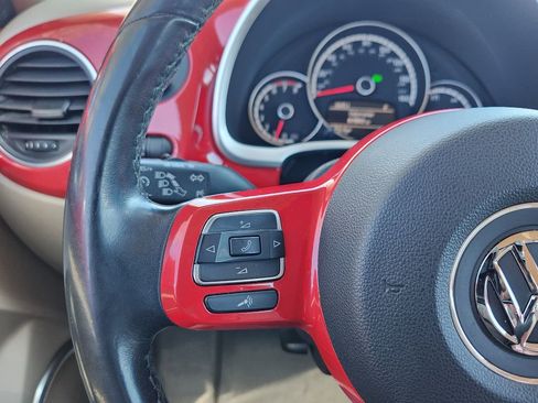 Used 2015 Volkswagen Beetle 1.8T FWD image 17