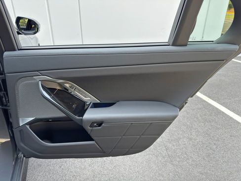 Used 2026 BMW 740i w/ Premium Package RWD image 53