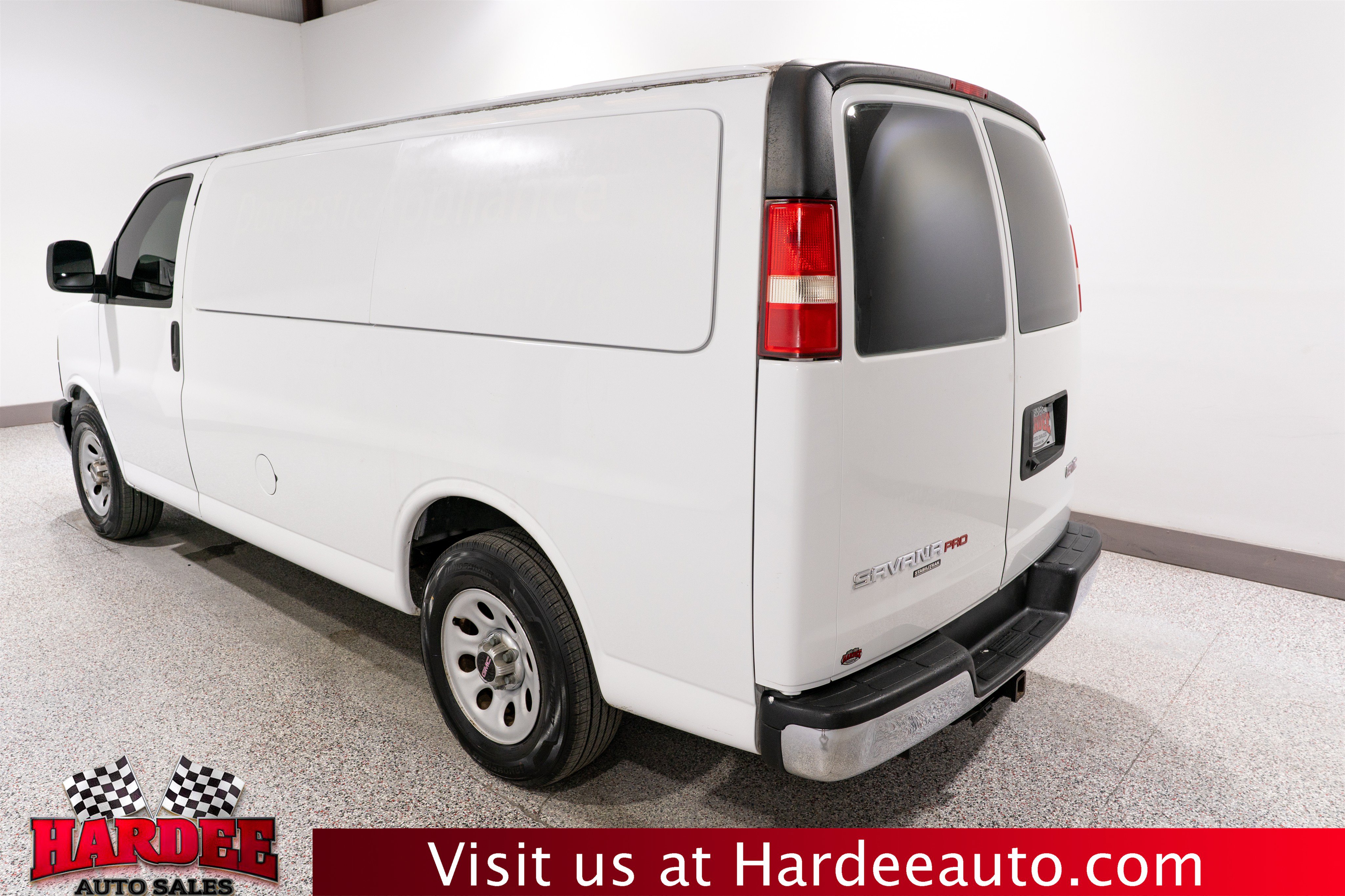 Used 2014 GMC Savana 1500 w/ Savana Pro Plus Package RWD image 3