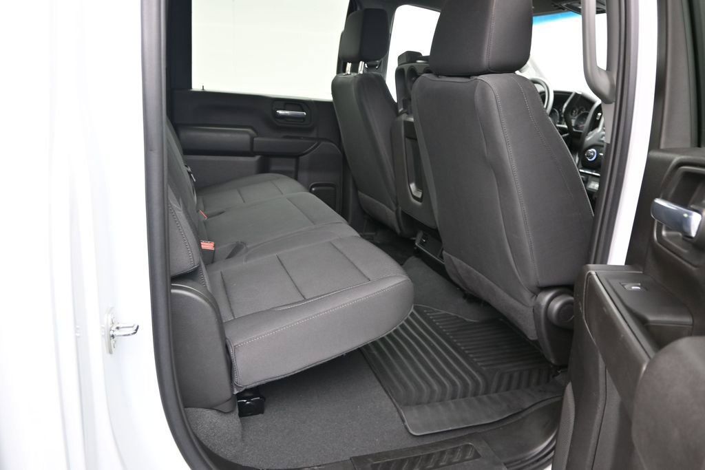 Used 2024 Chevrolet Silverado 2500 Custom AWD/4WD image 26