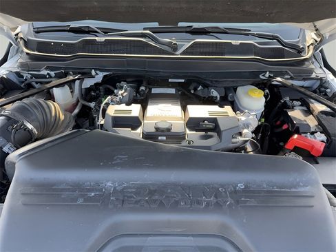 Used 2024 RAM 3500 Big Horn image 9