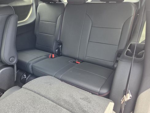 New 2026 Chevrolet Traverse RS w/ LPO, Floor Liner Package AWD/4WD image 7