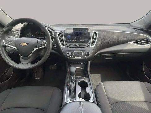 Used 2023 Chevrolet Malibu LT image 10
