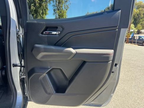 Used 2023 Chevrolet Colorado Z71 w/ Z71 Convenience Package 2 AWD/4WD image 27