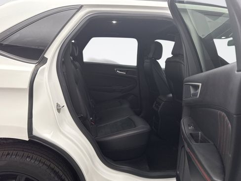 Used 2024 Ford Edge ST-Line image 18