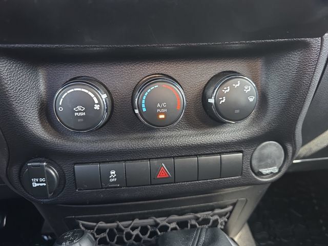 Used 2014 Jeep Wrangler Sport AWD/4WD image 24