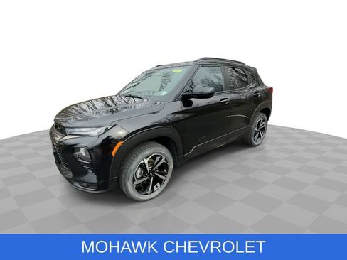 Used 2021 Chevrolet TrailBlazer RS w/ Sun and Liftgate Package AWD/4WD image 4