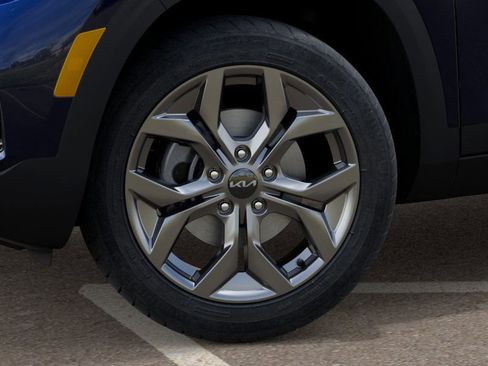 New 2026 Kia Seltos LX image 9