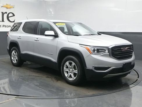 Used 2018 GMC Acadia SLE w/ LPO, Floor Liner Package FWD image 1