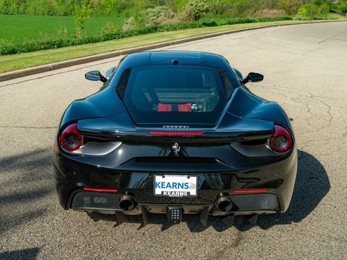 Used 2017 Ferrari 488 GTB RWD image 37