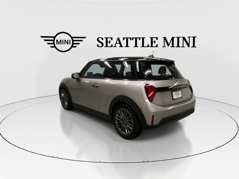 New 2026 MINI Cooper 2-Door Hardtop FWD image 8