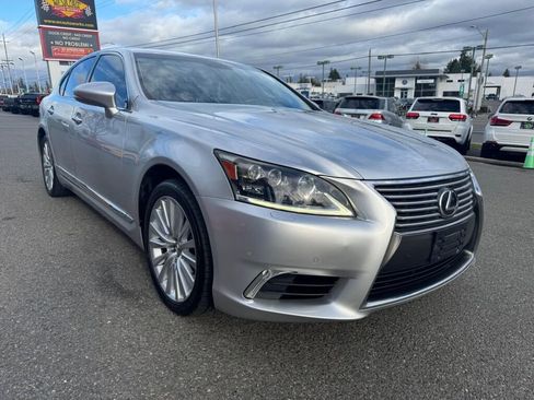 Used 2013 Lexus LS 460 AWD w/ Ultra Luxury Pkg image 7