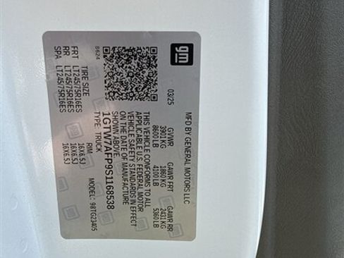 Used 2025 GMC Savana 2500 w/ Driver Convenience Package RWD image 33