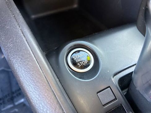 Used 2024 Nissan Kicks S image 33