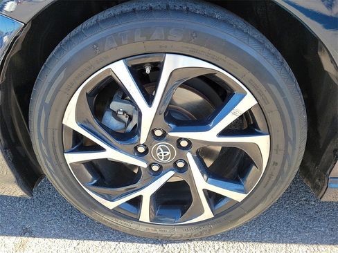 Used 2021 Toyota Camry XSE w/ Navigation Package image 14