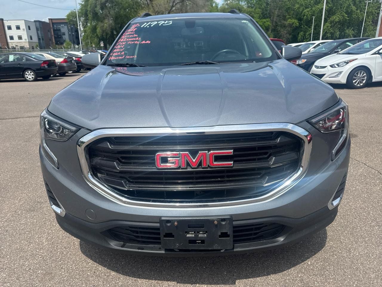 Used 2018 GMC Terrain SLE w/ Driver Convenience Package AWD/4WD image 2