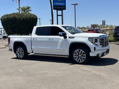 Certified 2023 GMC Sierra 1500 Denali w/ Denali Reserve Package AWD/4WD image 7