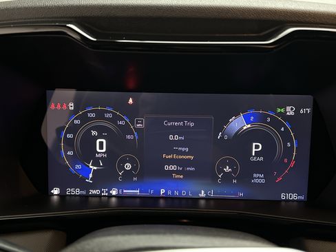 Used 2024 Chevrolet Colorado Z71 w/ Z71 Convenience Package 2 image 24