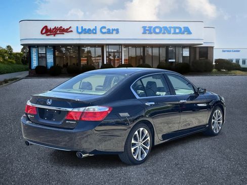 Used 2014 Honda Accord Sport image 5