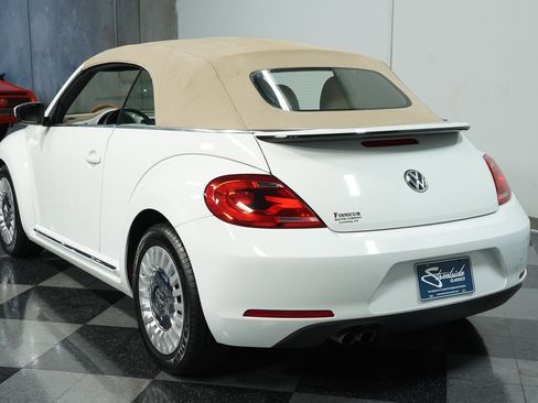 Used 2014 Volkswagen Beetle 1.8T image 8