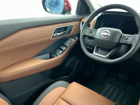 New 2026 Nissan Rogue Platinum w/ Platinum Premium Package image 11