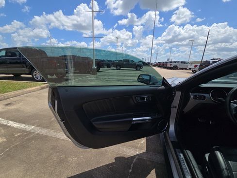 Used 2020 Ford Mustang Premium RWD image 14
