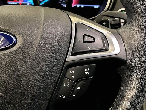 Used 2017 Ford Fusion SE w/ Equipment Group 201A image 18