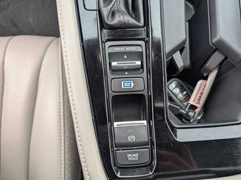 Used 2023 Honda Accord Touring image 29