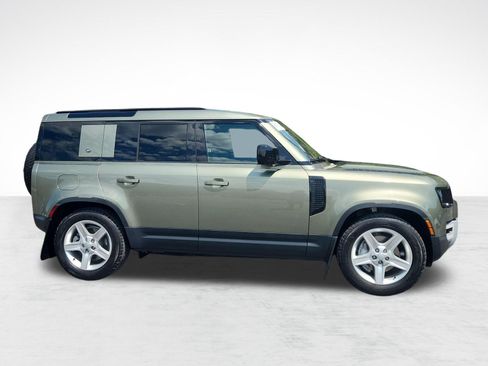 Used 2023 Land Rover Defender 110 SE AWD/4WD image 7