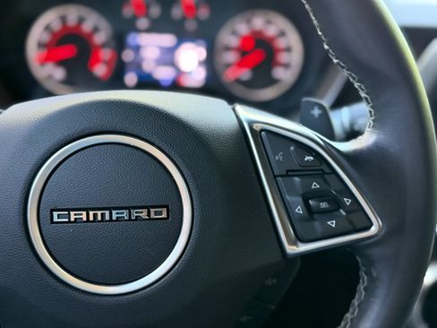 Used 2021 Chevrolet Camaro LT w/ Technology Package RWD image 31