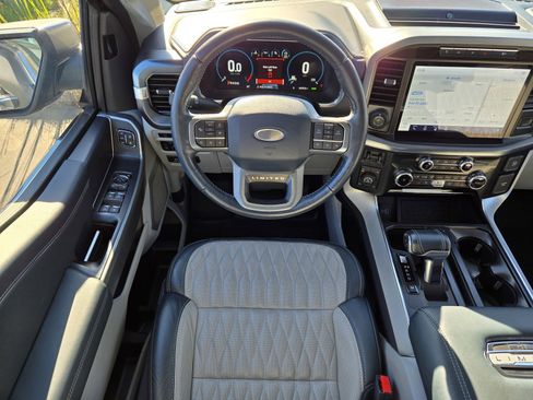 Used 2023 Ford F150 Limited image 11