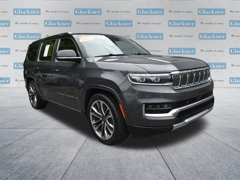 Used 2022 Jeep Grand Wagoneer Series III AWD/4WD image 3