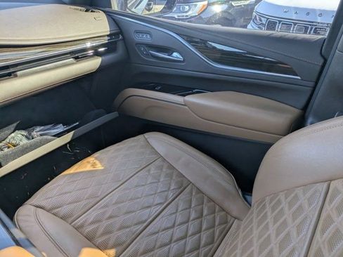 Used 2022 Cadillac Escalade Sport w/ Touring Package image 14