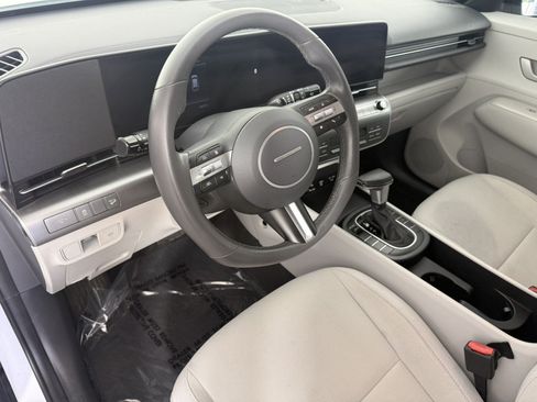 Used 2024 Hyundai Kona SEL FWD image 15