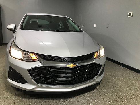 Used 2019 Chevrolet Cruze LS w/ LS Fleet Convenience Package FWD image 8